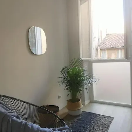 15 Minutes Du Vieux Port, Confort Et Espace Au Calme Du Palais Longchamp Marsiglia