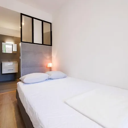 15 Minutes Du Vieux Port, Confort Et Espace Au Calme Du Palais Longchamp * Marsiglia